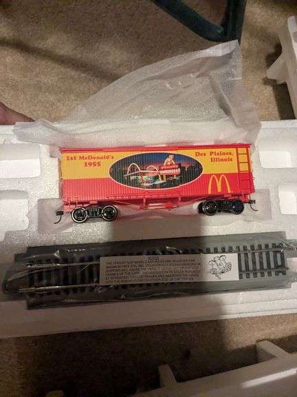 Hawthorn model trains and tracks