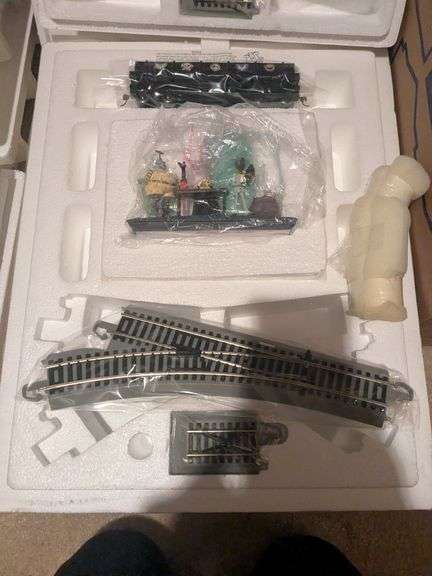 Hawthorn model trains and tracks