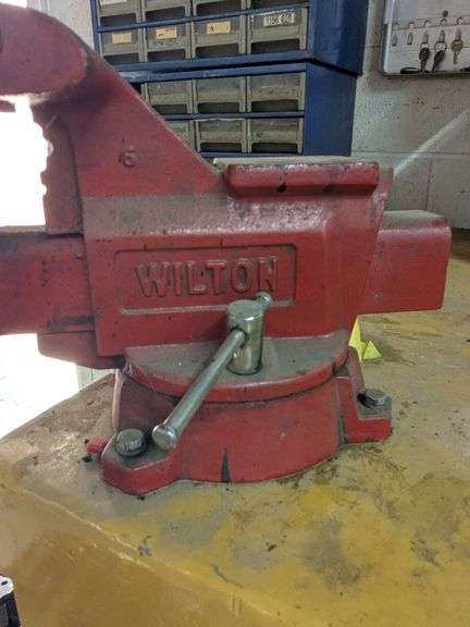 Table mounted clamp