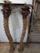 2 Metal palm trees