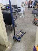 Duralast 3 ton piston quick lift, oil funnel and jug