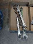 Set of 4 large wrenches