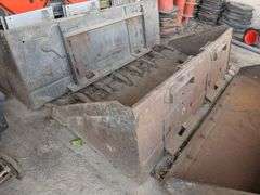 Bobcat Bucket 74 Lo Pro with teeth