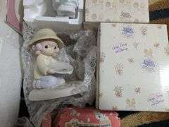 6 Precious moments figurines