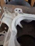 Edelebrock torquer 2 Pontiac intake manifold