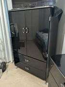 4 piece Ashley furniture queen size bedroom set
