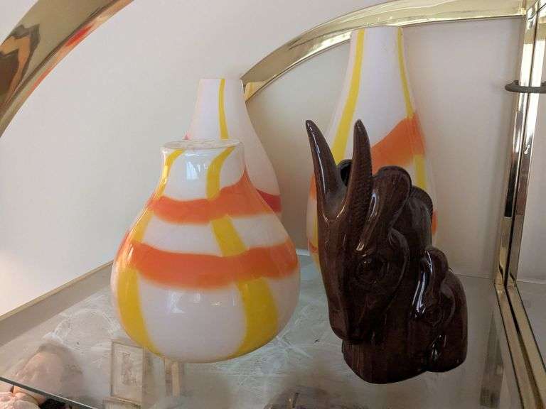 Set of 3 vases w/ Shawnee Gazelle pottery image
