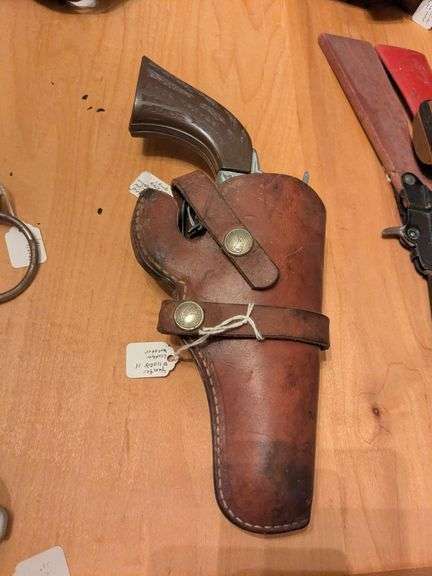 Hubley Gabriel Pony Boy pistol w/ hunter #1100b 11 holster image