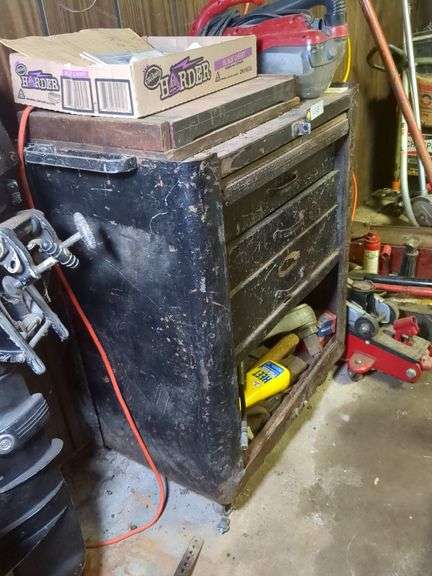 Shop cabinet (32" x 26" x 17") and contants: shop vac, hammers, screws and misc.