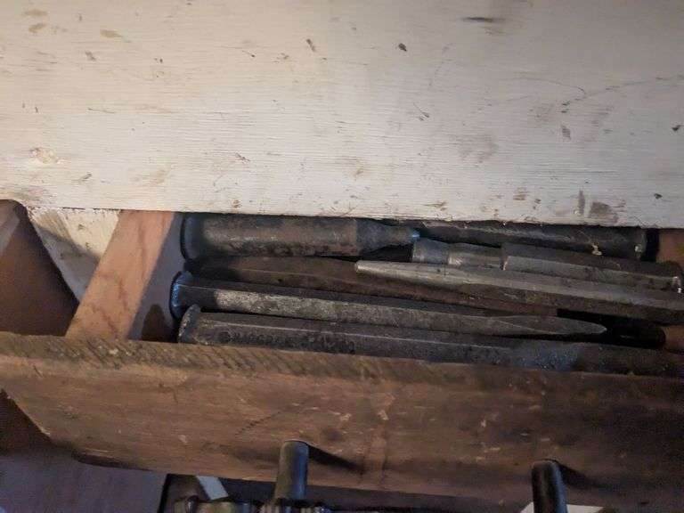 Metal bits image