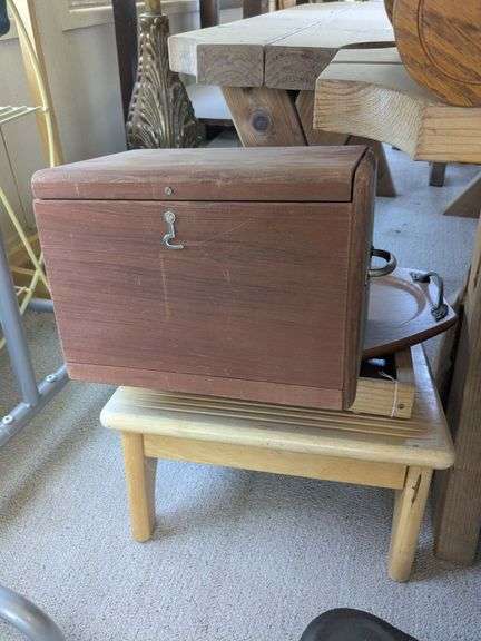 Wooden foot stool, 2 trays, wooden box image