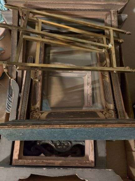 Vintage rotating photo frame stands