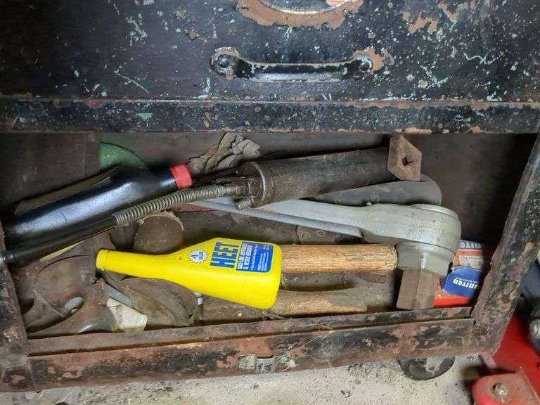 Shop cabinet (32" x 26" x 17") and contants: shop vac, hammers, screws and misc.