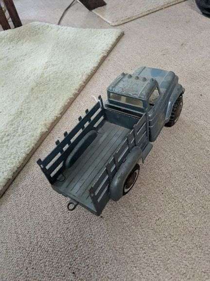 Hubley stake truck baby blue 1960s