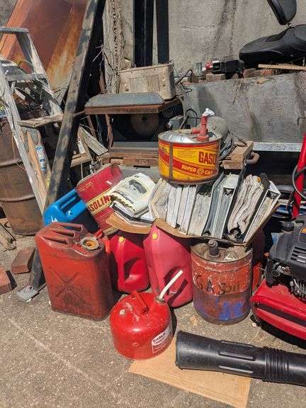 Craftsman saw and gas cans image