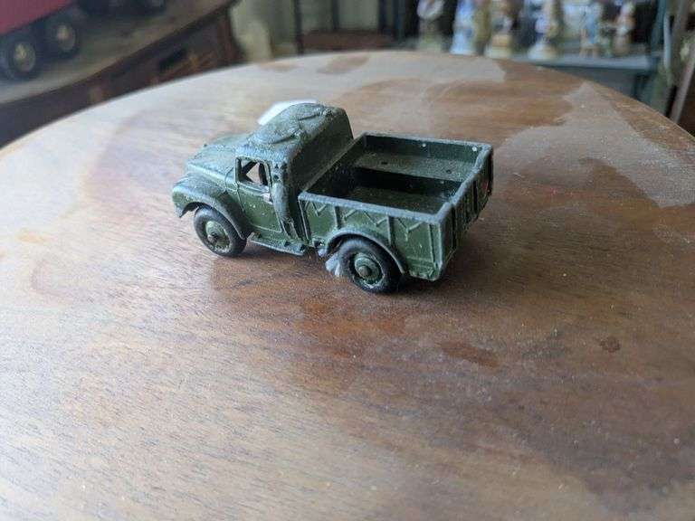 Glass case: Dinky #641 Army one ton cargo truck 1954 - 62 image