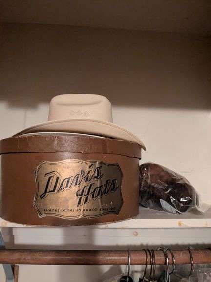 Davis hat in box, mink shawl and 2 other cowboy hats