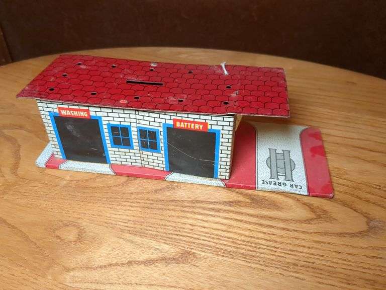 Service station tin coin bank
