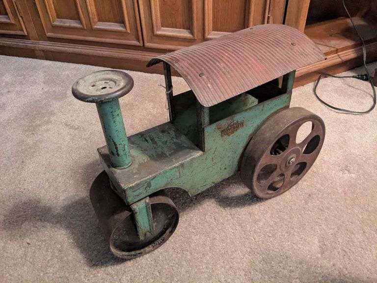 Boycraft pressed steel steamroller 1920s, Metal tin truck image
