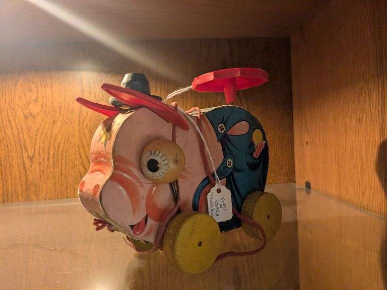 Fisher price #695 pinky pig pull toy image
