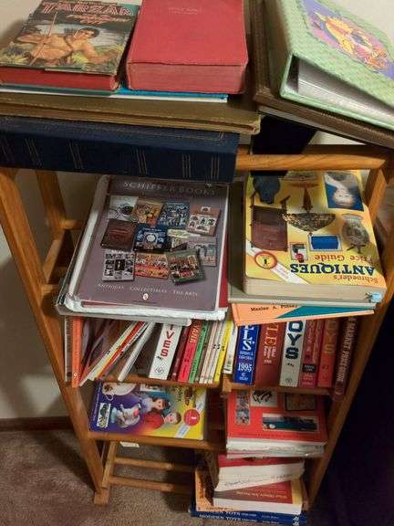 Rack and books: bible, collector books and picture albums