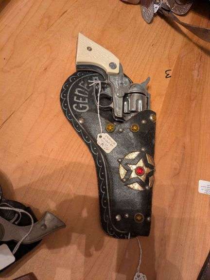 Stallion nickels 38 cap pistol w/ Gene Autry holster image