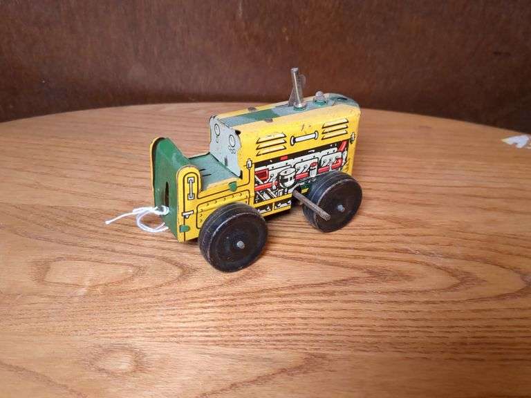 Tin wind up tractor image