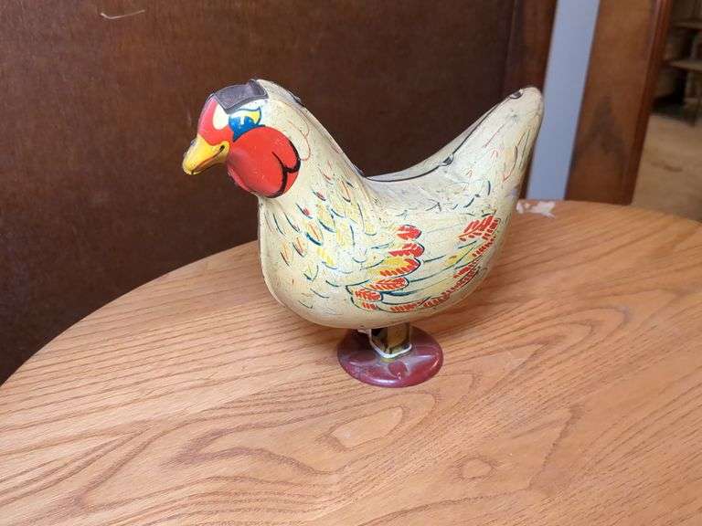 Wyandotte Suzy the Hen Lays Eggs 1941 image