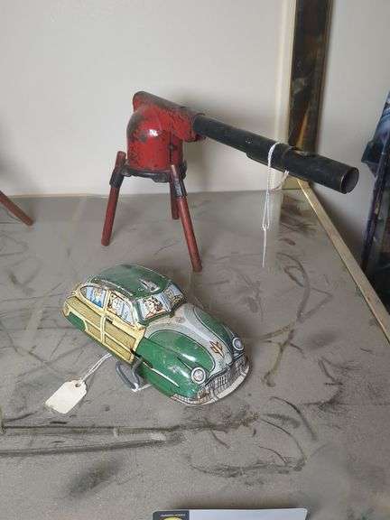 Wyandotte cork machine gun, Marx litho windup car image