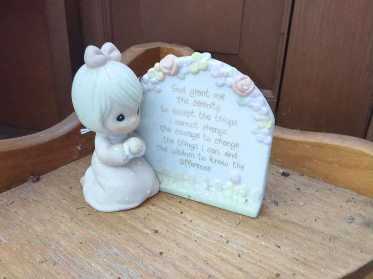 3 Precious Moments figurines and shelf (28" x 15" x 10")