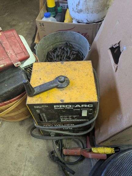 Pro-arc model 1150b welder 115v 100 amp, tow chain image