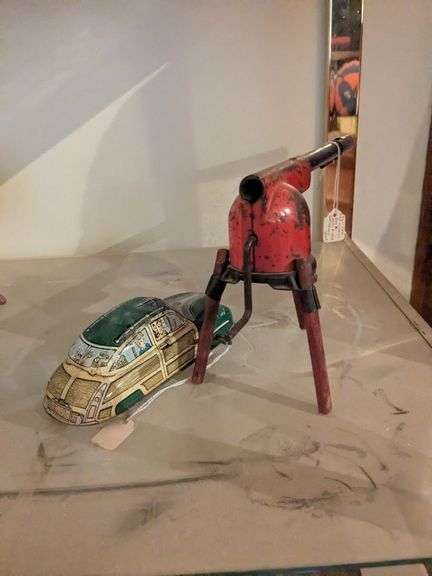 Wyandotte cork machine gun, Marx litho windup car