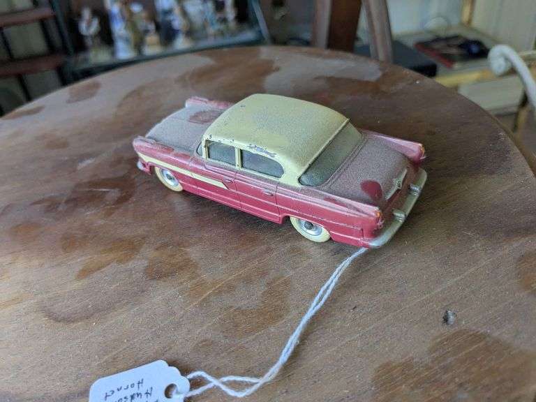 Glass case: Dinky #174 Hudson Hornet image