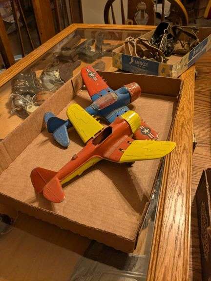 Hubley American eagle toy airplane, Hubley navy fighter bomber