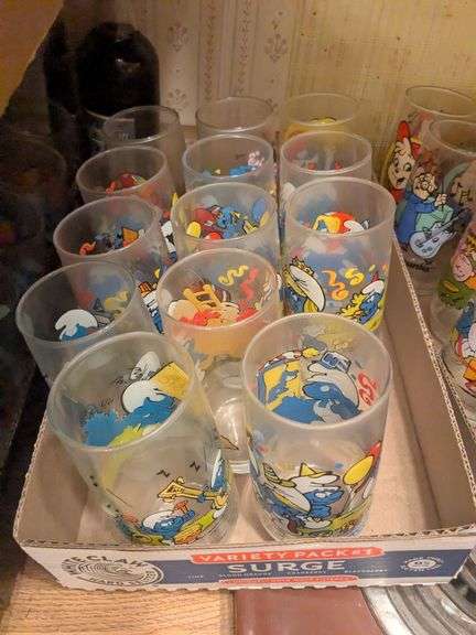 13 Smurfs collector glasses image