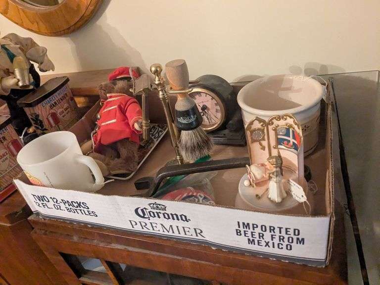 Vintage razor shaving set, howard miller desk clock, Alphonse mucha tray, 1958 snoopy mug and misc image