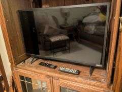 32" Vizio flatscreen and LG DVD and VHS player