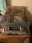 Vintage rotating photo frame stands