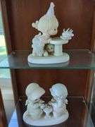 5 Precious Moments figurines, wooden ford plaque with stand