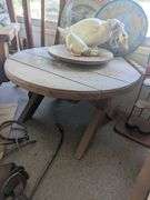 Wooden table round (15" x 28")