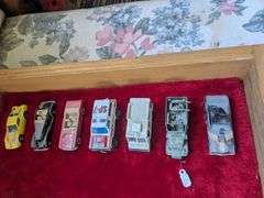 Glass case: 6 hotwheels, 1 matchbox, 1974 - 1983