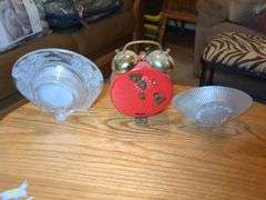 Bradley Mickey mouseclock, Howard Miller desk clock, Crystal quartz clock and many more!