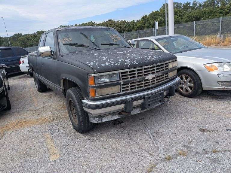 1991 CHEVROLET GMT-400 image