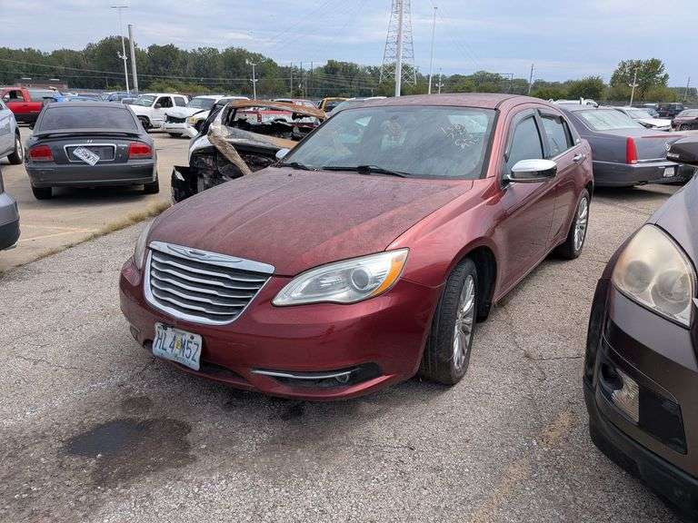 2011 CHRYSLER 200 image