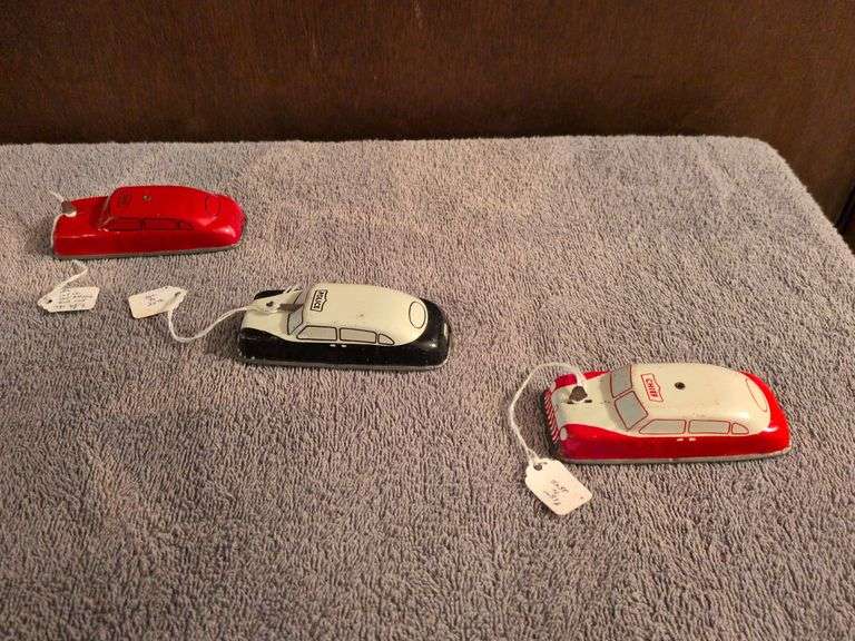 3 Argo Tin Cars image