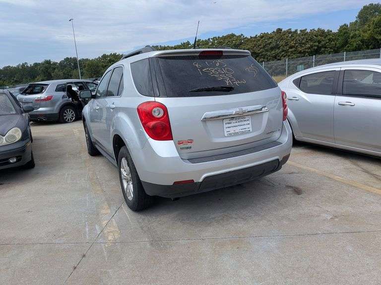 2012 CHEVROLET EQUINOX image