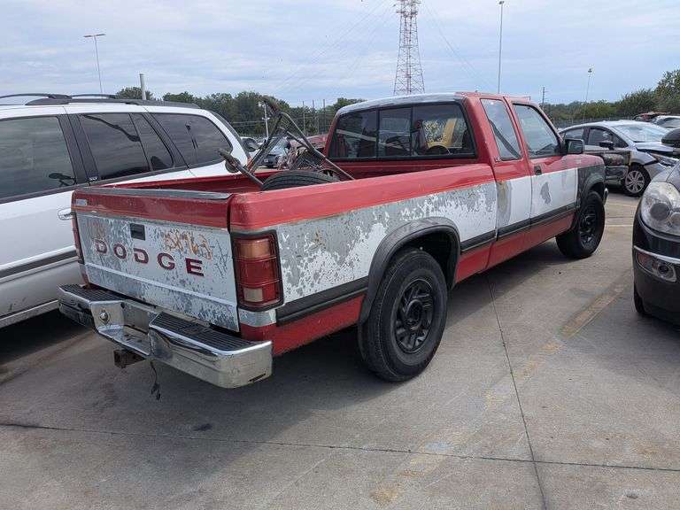 1993 DODGE DAKOTA image
