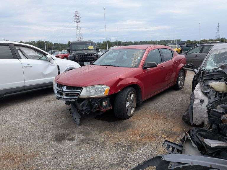 2014 DODGE AVENGER image