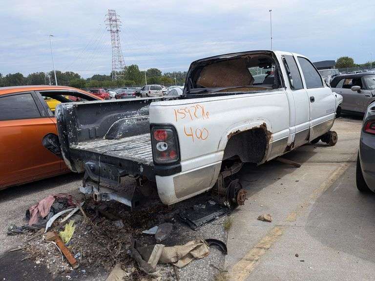 1999 DODGE RAM image