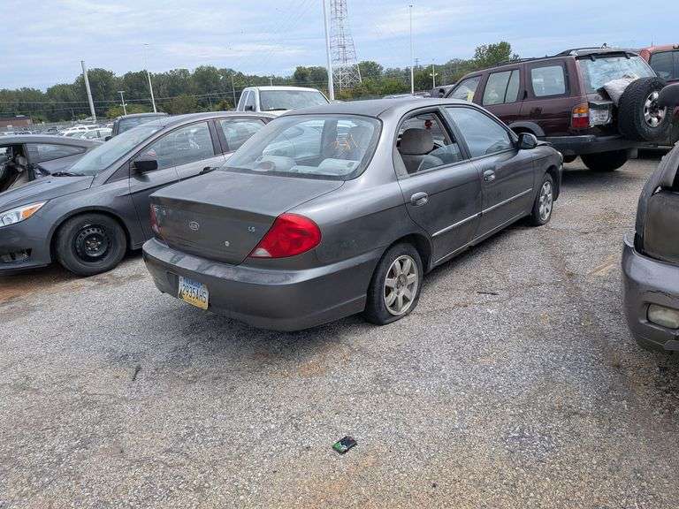2003 KIA SPECTRA image